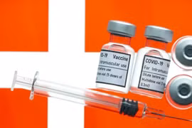 Quốc gia Châu Âu đầu tiên tiêm liều vaccine Covid-19 thứ 4