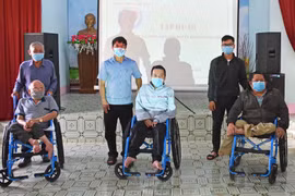 Quan tâm hỗ trợ người yếu thế