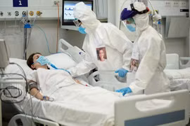 WHO khuyến cáo ngừng sử dụng 2 thuốc điều trị Covid-19