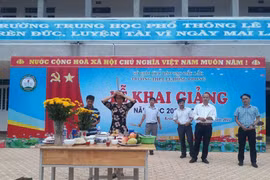 Thực hư hình ảnh "cúng bái" tại lễ khai giảng ở Đắk Lắk