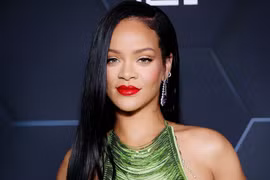 Thông tin Rihanna trở lại sân khấu âm nhạc gây bão