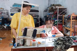 Người viết tiếp giấc mơ cho trẻ khiếm thính