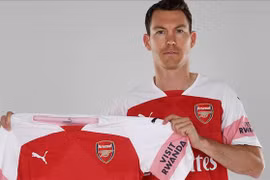 Arsenal sở hữu tân binh đầu tiên thời HLV Emery