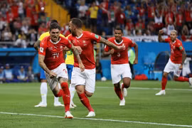 Neymar mờ nhạt, Brazil bị Thuỵ Sĩ cầm chân