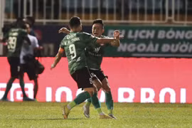 Highlights HAGL 1-2 TP.HCM: Hoàng Thịnh ghi siêu phẩm, TP.HCM có 3 điểm quan trọng