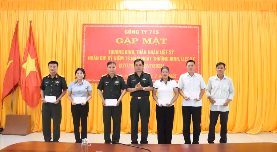 gen-n-z6842439016571-41ad86ec30a68bdd0f66e310fd8bf9b3.jpg