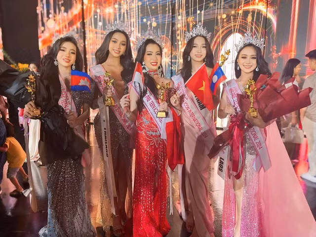 Trần Ngọc Thuận đoạt vương miện Á hậu Quốc tế tuổi Teen trên đất nước Campuchia.