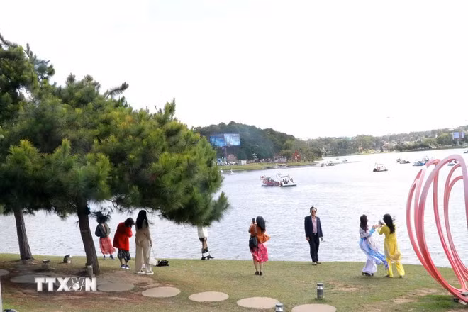 Đà Lạt - mùa Xuân kéo dài giữa cao nguyên