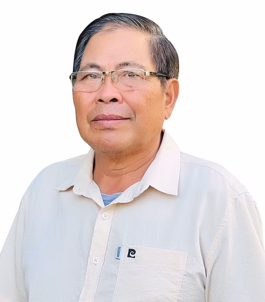 1-ong-nhin.jpg