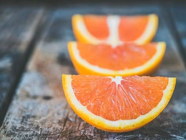 Cam là loại trái cây rất giàu vitamin C. ẢNH: PEXELS