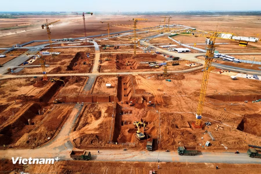 Bộ Giao thông Vận tải đề xuất điều chỉnh thời gian thực hiện giai đoạn 1 của Dự án Sân bay Long Thành đến năm 2026. (Ảnh: PV/Vietnam+)