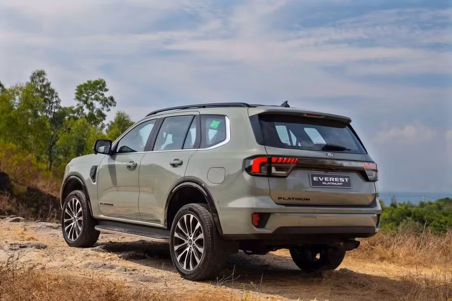ford-everest-2026-a2.jpg