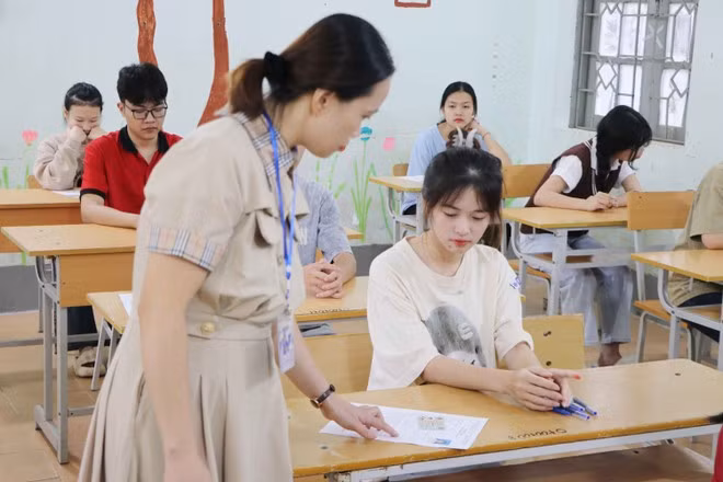 Thí sinh dự thi Tốt nghiệp Trung học phổ thông. Ảnh: TTXVN