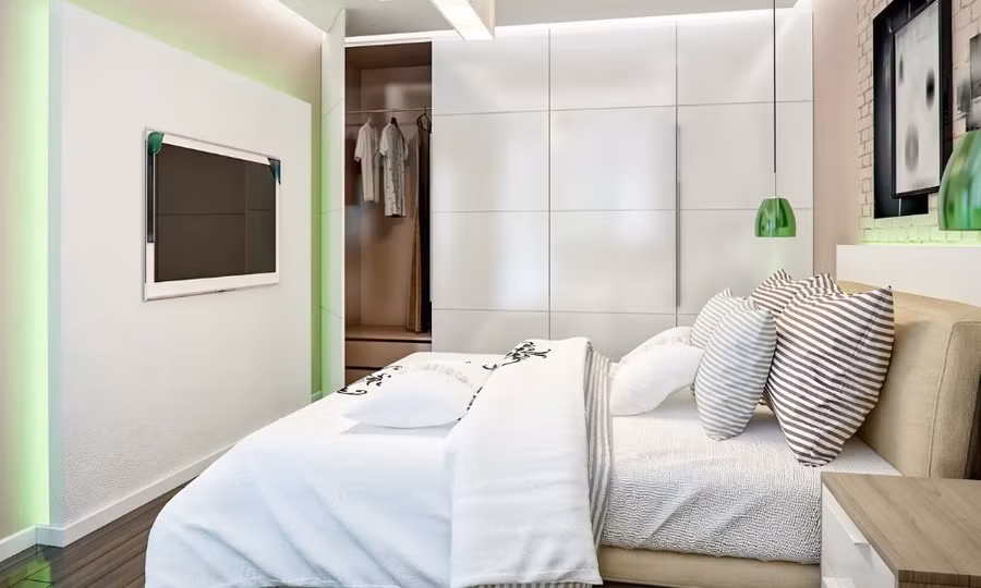 Phòng ngủ hình vuông giúp tận dụng tối đa không gian với bố trí hợp lý và gọn gàng (Ảnh: Shutterstock, Home Lane)
