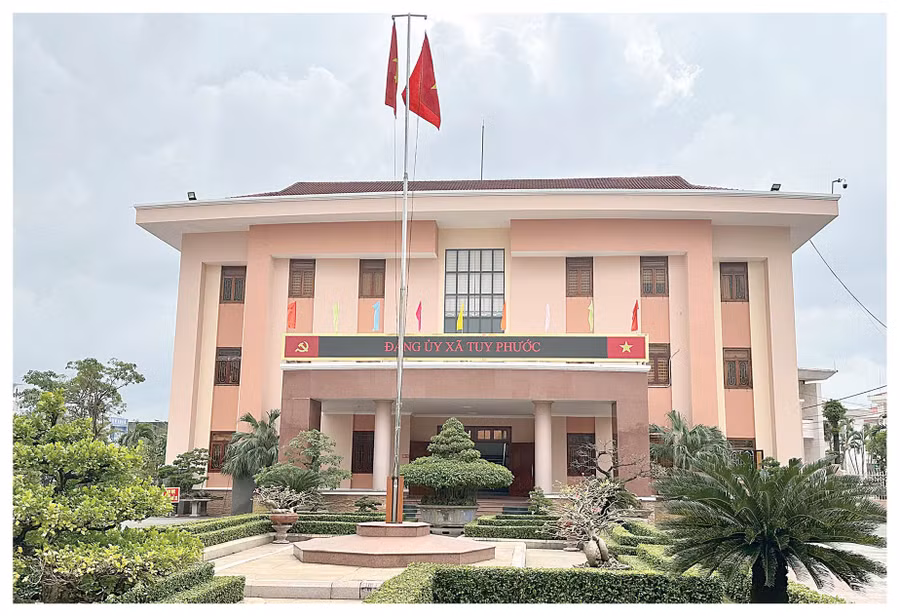 tuy-phuoc-bg1.jpg