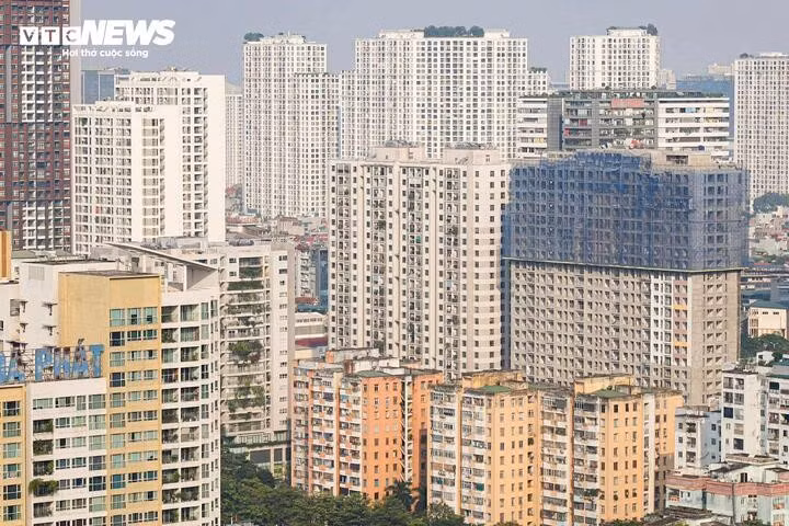 Các chuyên gia cho rằng bất động sản khó sốt nóng trong những tháng cuối năm 2025. (Ảnh: Minh Đức).