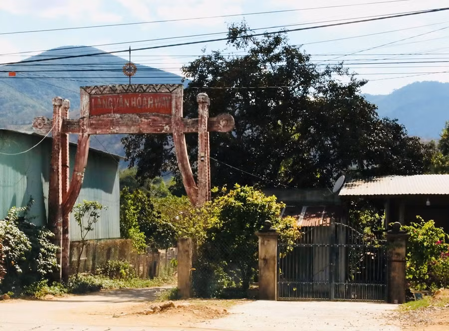 3nam-ngay-tren-quoc-lo-19-giua-pho-thi-dong-duc-nhung-ngoi-lang-van-nhe-nhang-yen-binh.jpg