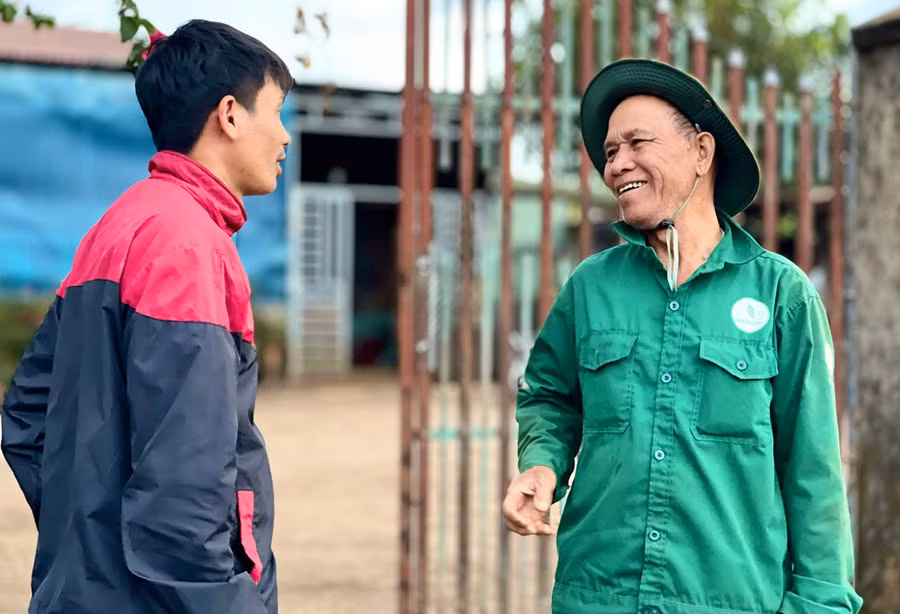 3bg-ong-ksor-hyao-gia-lang-breng-3-xa-ia-der-huyen-ia-grai-bia-phai-tich-cuc-tuyen-truyen-van-dong-ba-con-trong-lang-khong-tin-va-nghe-theo-cac-luan-dieu-tuyen-truyen-xuyen-tac-cua-bon-phan-dong-fulro.jpg