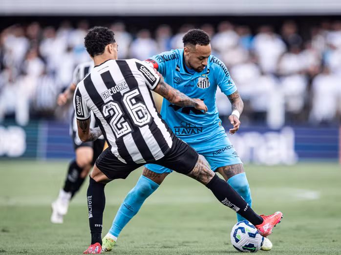Neymar có cơ hội đấu Messi tại Club World Cup? (Ảnh: X Santos)