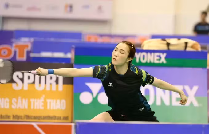 2thuylinh.jpg