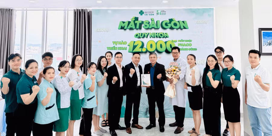 Bệnh viện Mắt Sài Gòn Quy Nhơn vinh dự đạt cột mốc 12.000 lượt phẫu thuật Phaco thành công.