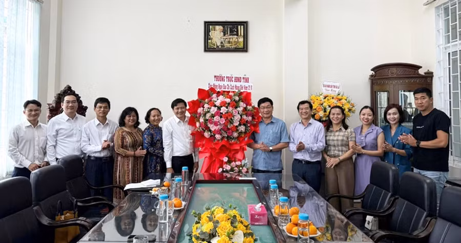 1doan-cong-tacdd.jpg