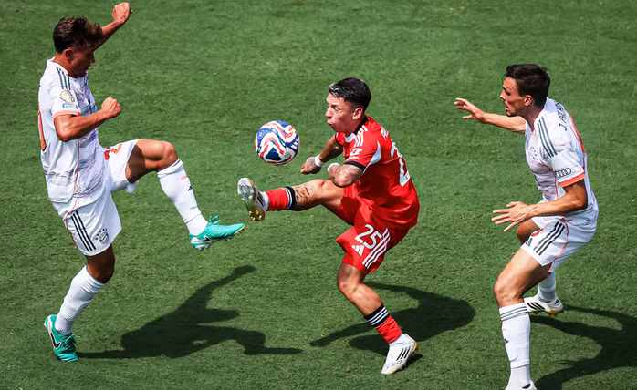 Benfica nhập cuộc quyết tâm hơn