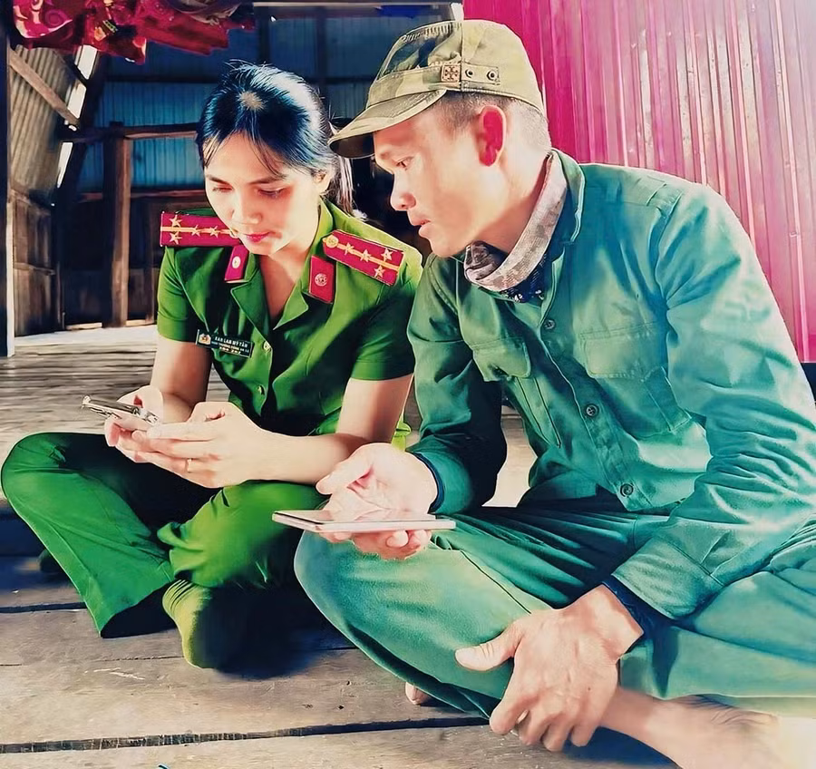 nu-pho-truong-cong-an-xa-tan-tuy-nhiet-huyet-dd.jpg