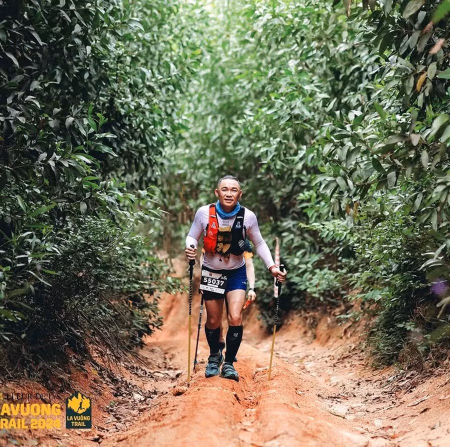 1-anh-nguyen-tuan-tai-giai-chay-ultra-trail-tren-cao-nguyen-la-vuong-tinh-binh-dinh-anh-nvcc.jpg
