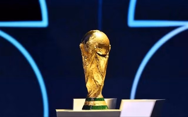 Chỉ còn ít ngày nữa World Cup sẽ khởi tranh. ẢNH: REUTERS