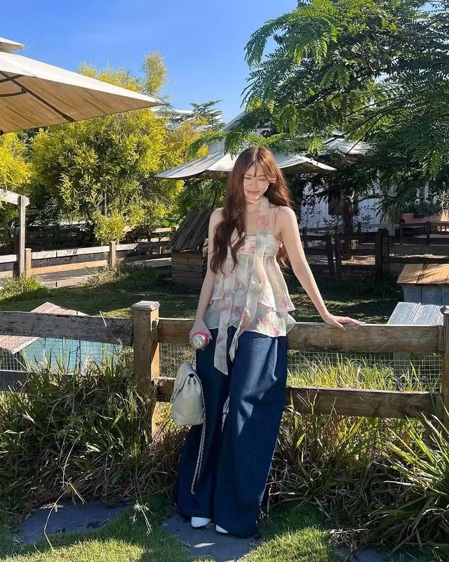 ẢNH: @DORA.LABEL