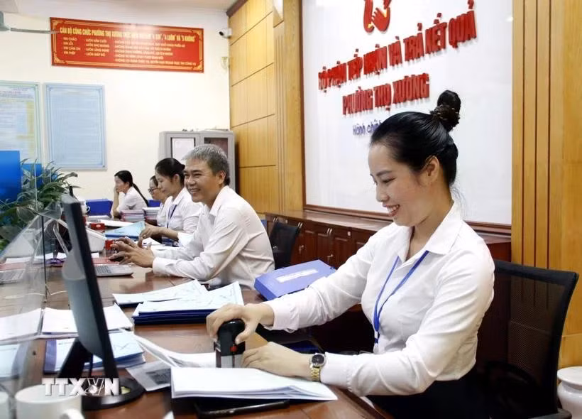 chinh-quyn-dia-phuong.jpg