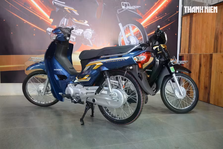 Honda Dream NCX 2026 còn được giới chơi xe ưa chuộng nhờ khả năng vận hành êm mượt, nhẹ nhàng, tiết kiệm nhiên liệu, giá trị sưu tập cao. Ảnh: B.H