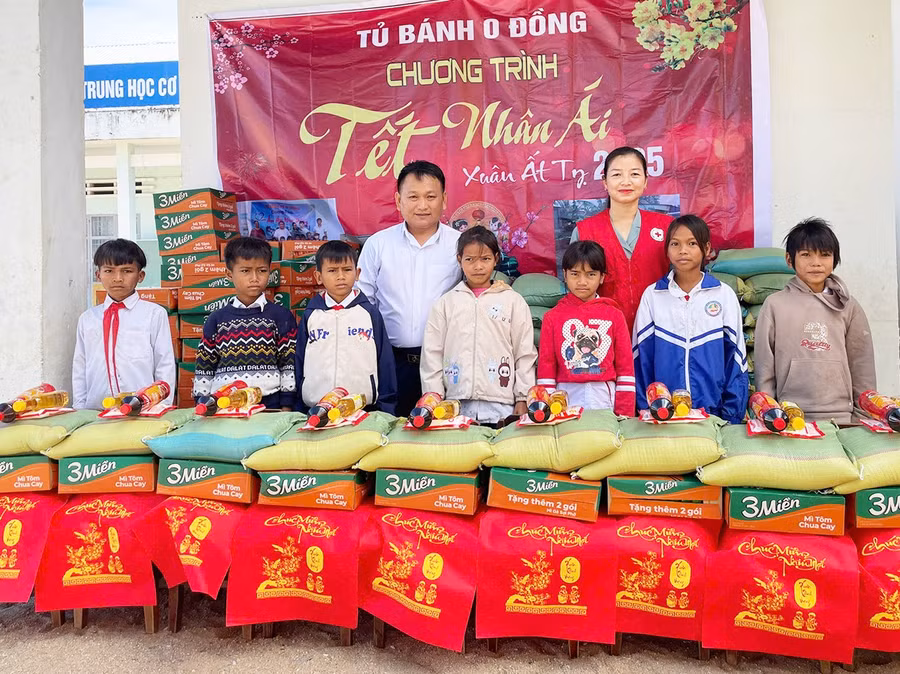 da-dang-hoat-dong-vui-xuan-trong-truong-hoc-dd.jpg