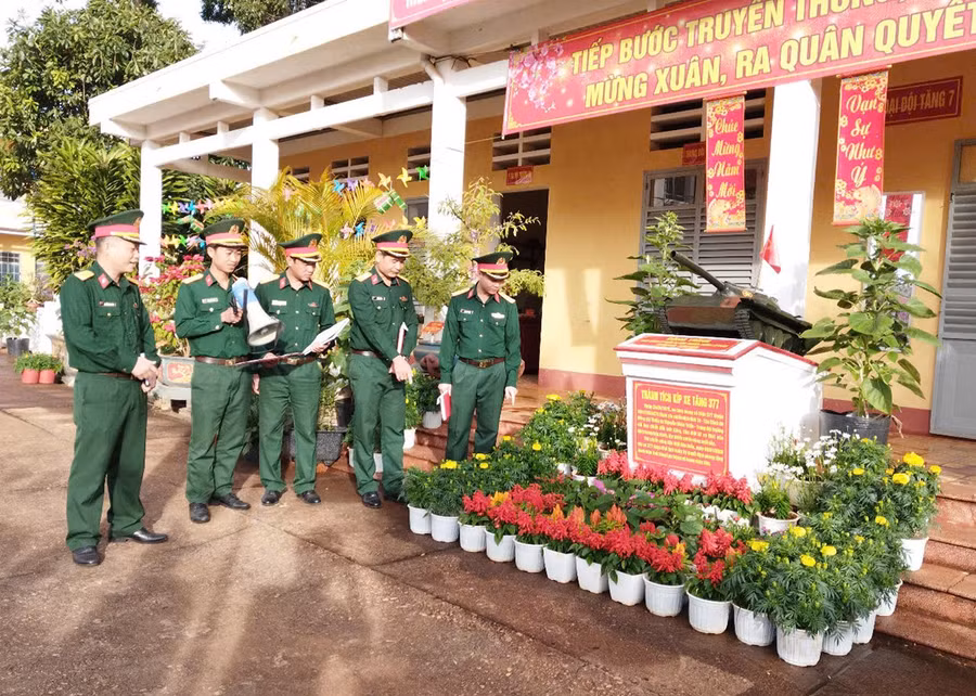 lu-doan-tang-thiet-giap-273-dd.jpg