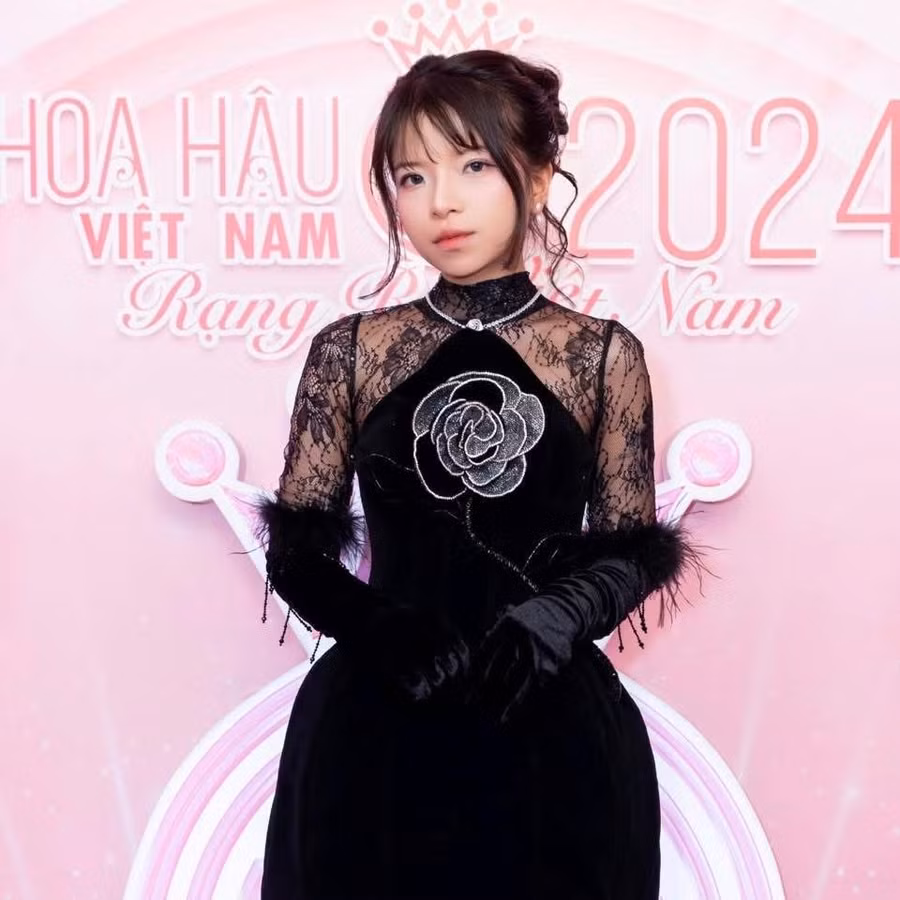 Nhà thiết kế Phan Trần Thu Hằng. ẢNH: NVCC