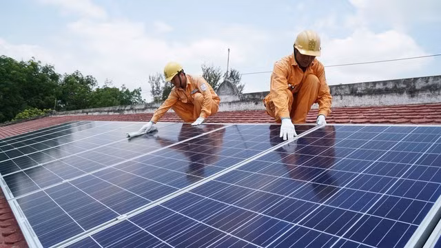 Chính phủ quy định 9 chính sách khuyến khích phát triển điện mặt trời mái nhà tự sản, tự tiêu