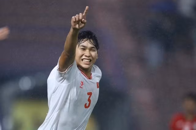 Đội trưởng Việt Anh giúp U17 Việt Nam giành 1 điểm trước Yemen