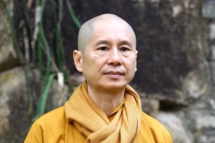 dai-hoc-ha-noi-dang-thuc-hien-thu-tuc-thu-hoi-bang-cu-nhan-cua-ong-thich-chan-quangdd-3757-1304.png