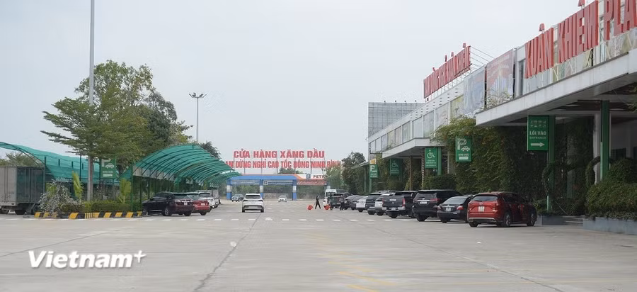 Trạm dừng nghỉ Xuân Khiêm trên tuyến cao tốc Cao Bồ-Mai Sơn đã đưa vào vận hành, khai thác. (Ảnh: Việt Hùng/Vietnam+)