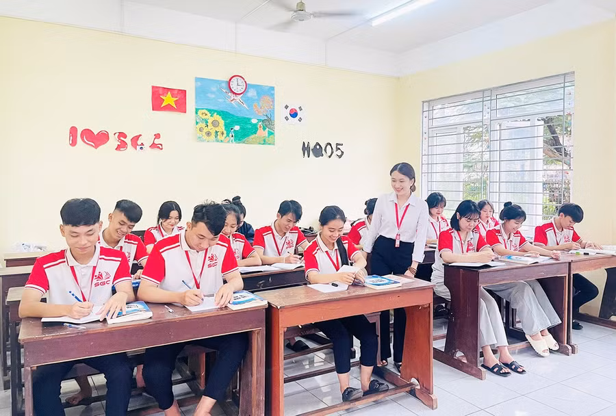 kiem-soat-chat-che-hoat-dong-kinh-doanh-dich-vu-tu-van-du-hoc-bg-7960-1483.jpg