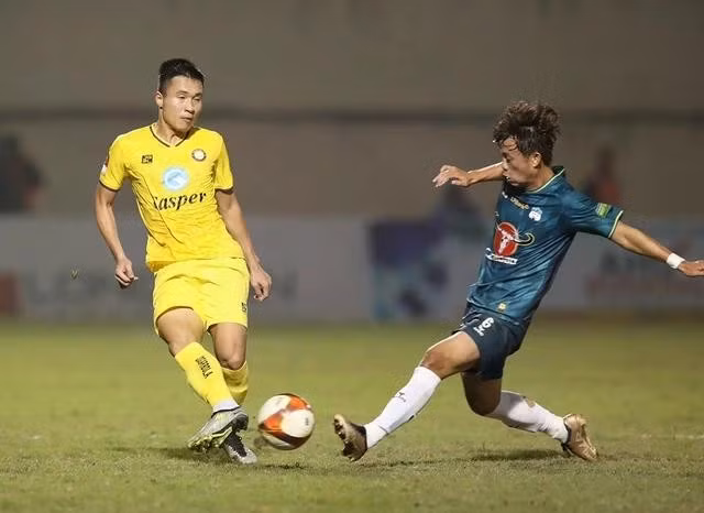 HAGL (phải) bất bại cả hai lượt trước CLB Thanh Hóa ở mùa giải 2023 - 2024. ẢNH: PHÚC THẮNG