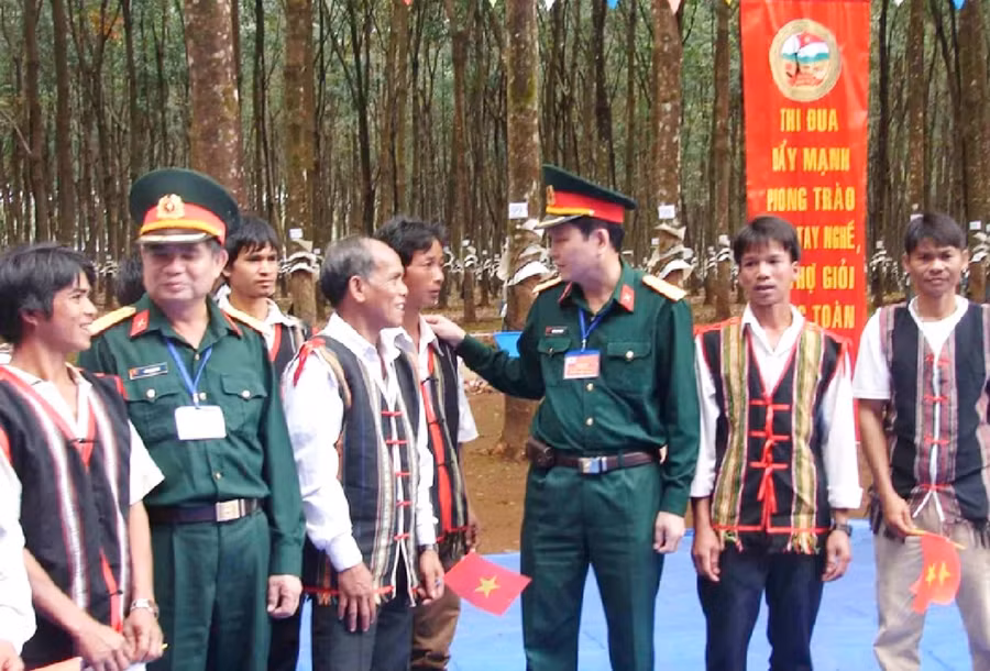 chuyen-nguoi-nhom-lua-o-vung-bien-bg-4632-9580.jpg