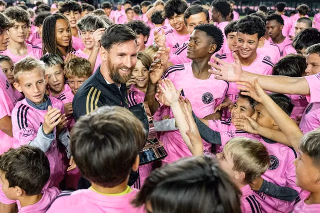 Messi được vinh danh Cầu thủ xuất sắc nhất năm của MLS trước các học viên của Inter Miami