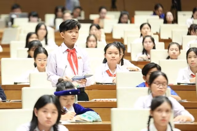 Các đại biểu thiếu nhi thể hiện kiến thức và kỹ năng khiến ban tổ chức bất ngờ. ẢNH: BẢO ANH