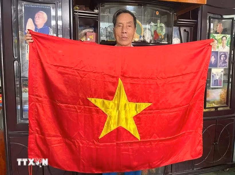 nguoimay.jpg