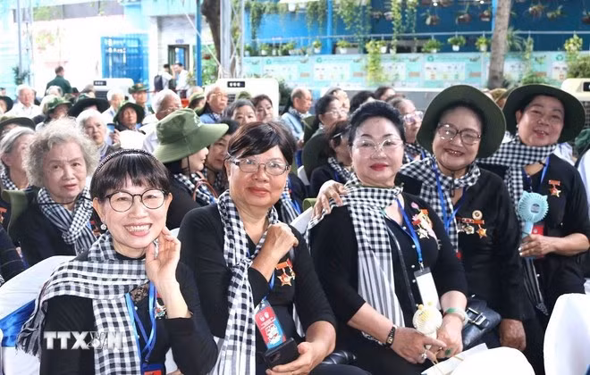 4giai-phong.jpg