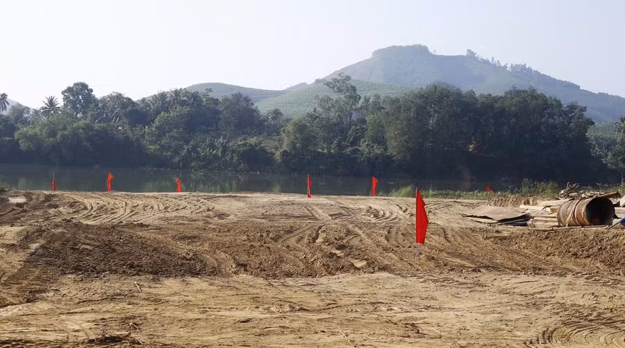 Cầu vượt lũ Mỹ Thành bắc qua sông An Lão