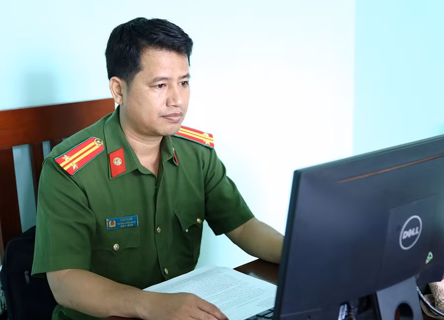 0them-trung-ta-ksor-blom.jpg