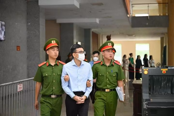 2ongquyet.jpg